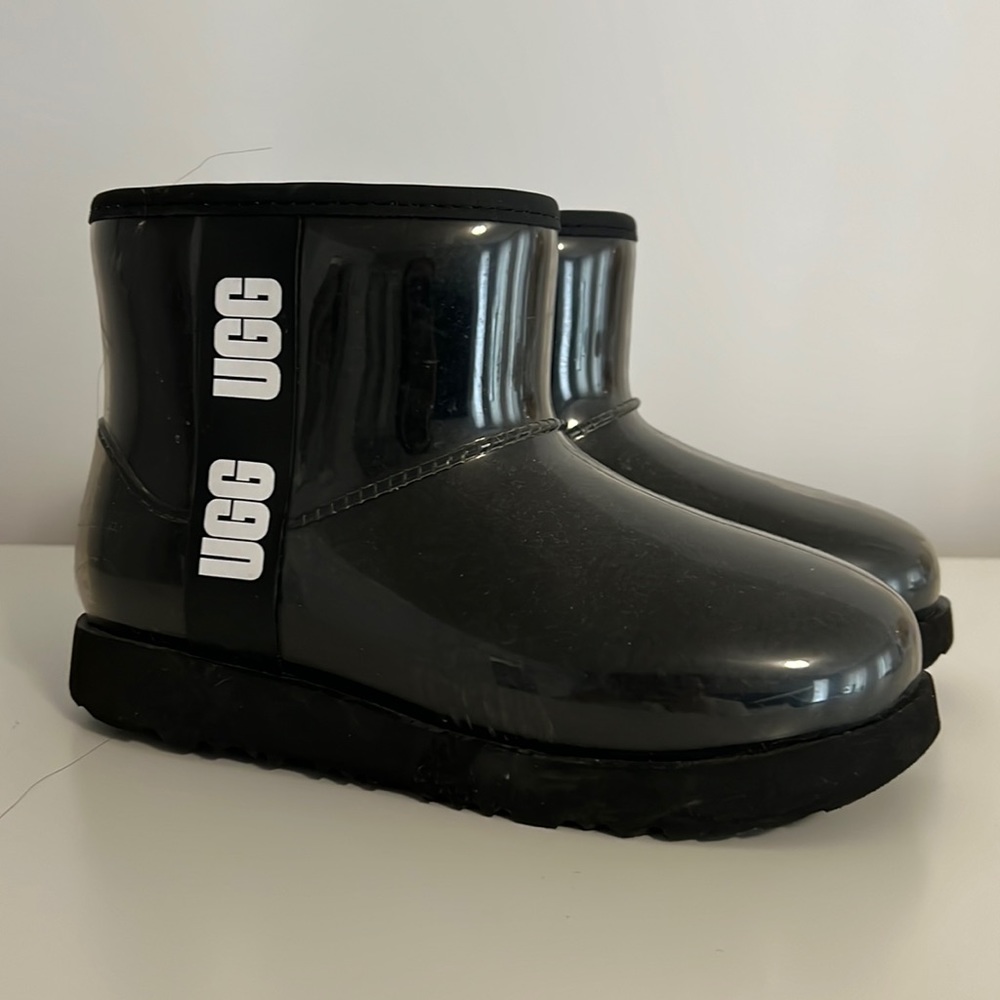 Kids size Uggs